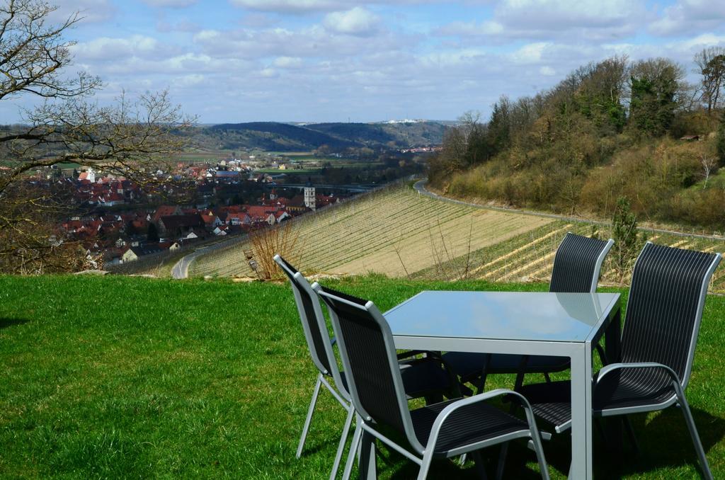Kirschberghof Gaestehaus Und Weinverkauf Sommerhausen Extérieur photo